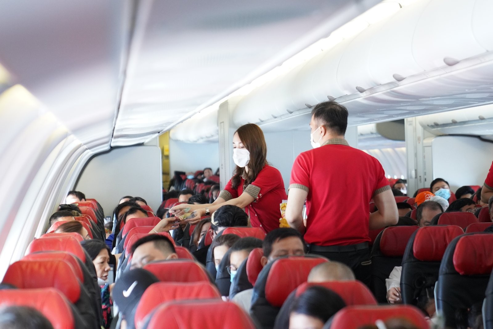 vietjet-cabin-crew-1667461278.jpg