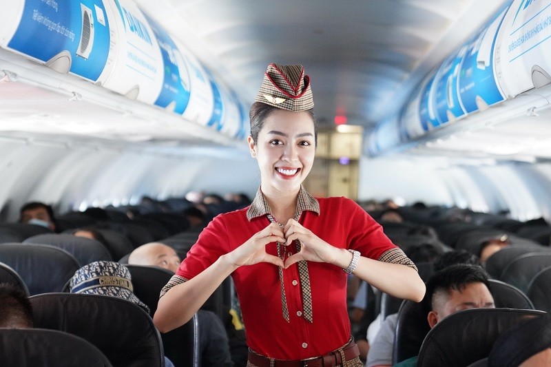 vietjet-flight-attendant-1667461295.jpg