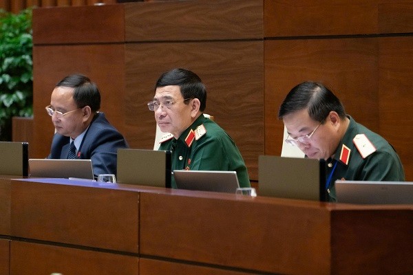 3-1786613199.jpg