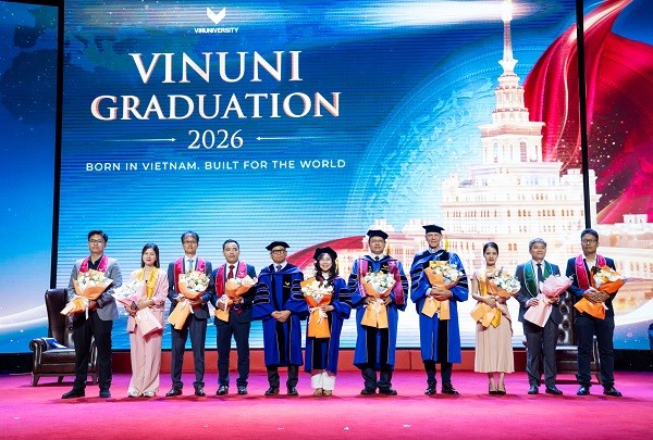 anh-5-lanh-dao-tu-he-sinh-thai-vingroup-cung-vinuni-xay-dung-to-hop-nghien-cuu-doi-moi-sang-tao-v-ric-1782549623.jpg