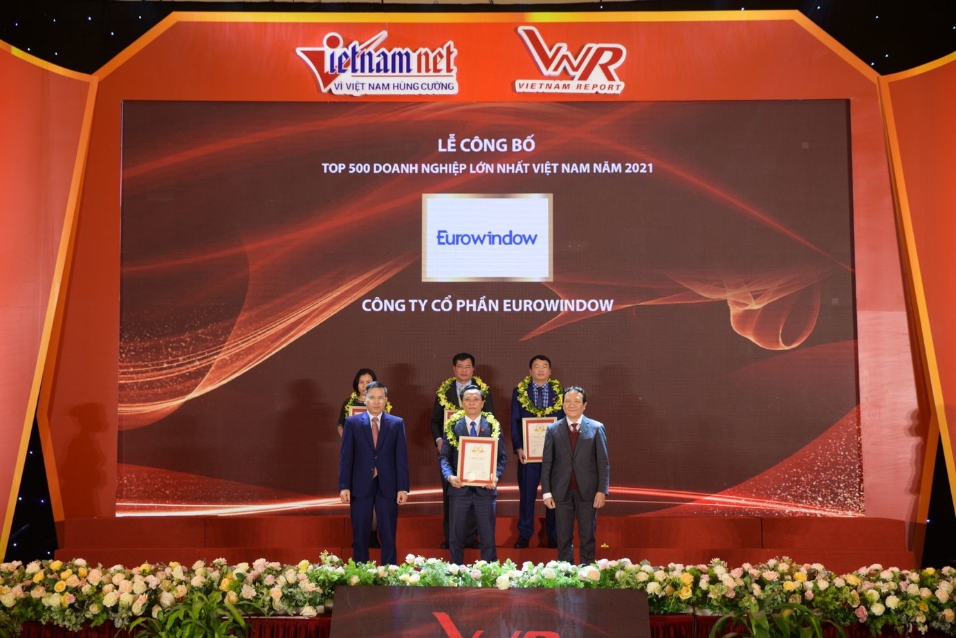 eurowindow-top-500-doanh-nghiep-lon-nhat-viet-nam-1-1-1-1656047510.jpg