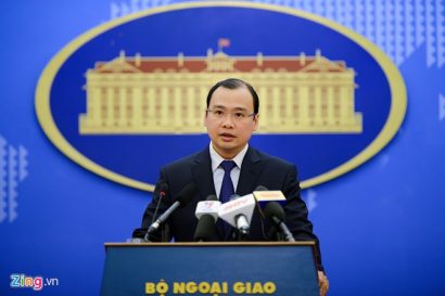  Ông Lê Hải Bình phát biểu trong cuộc họp báo thường kỳ cuối cùng với tư cách người phát ngôn của Bộ Ngoại giao Việt Nam, ngày 30/3. Ảnh: Tiến Tuấn.