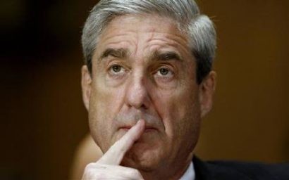  Cựu giám đốc FBI Robert Mueller vừa được chỉ định làm công tố viên đặc biệt điều tra nghi án Nga can thiệp bầu cử Mỹ và mối quan hệ giữa các cộng sự của ông Trump với người Nga - Ảnh: Reuters
