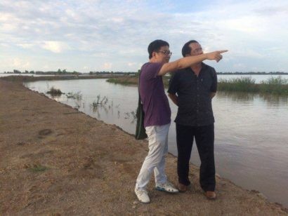  Nhà văn Nguyễn Đình Tú cùng doanh nhân Phạm Phúc Toại đi thực tế tại Đồng Tháp. 
