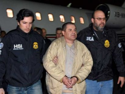  El Chapo Guzman bị dẫn độ sang Mỹ tháng 1-2017. Ảnh: REUTERS
