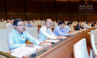  Các ĐB bấm nút thông qua Luật Hỗ trợ doanh nghiệp nhỏ và vừa