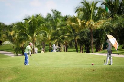  Các chủ đầu tư xin đất để xây sân golf nhưng chủ yếu kiếm lợi từ các bất động sản đi kèm Ảnh: HOÀNG TRIỀU