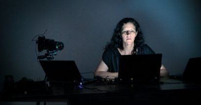 Laura Poitras, Phóng viên của Guardian giúp Snowden tiết lộ chương trình theo dõi của chính phủ Mỹ. Sau loạt bài, Chính phủ bị lên án và đã có hàng loạt các chính sách mới để giới hạn quyền lực của Chính phủ do Nghị viện và Tổng thống ban hành. 