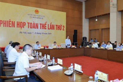 Quang cảnh một Phiên họp của Ủy ban Kinh tế Quốc hội