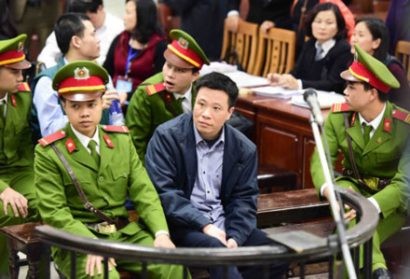 Cựu Chủ tịch Oceanbank Hà Văn Thắm tại phiên tòa sơ thẩm. (Ảnh: IT)