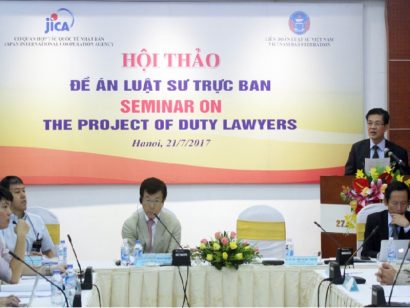 Các đại biểu tại hội thảo về đề án “Luật sư trực ban” do Liên đoàn Luật sư Việt Nam tổ chức. Ảnh: CHÂN LUẬN 