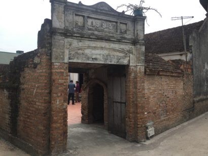  Ngôi nhà của gia đình cụ Thêm đã xuống cấp nghiêm trọng
