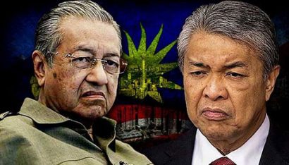 Cựu thủ tướng Mahathir Mohamad (trái) và Phó thủ tướng Ahmad Zahid Hamidi đang khẩu chiến