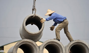 Thuế, phí sẽ không tăng ngay trong năm 2017 theo chỉ đạo của Thủ tướng để thúc đẩy sản xuất kinh doanh.