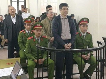  Bị cáo Giang Kim Đạt bị xử về tội tham ô tài sản. Ảnh: Đ.MINH