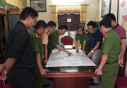  Công an tỉnh Sơn La họp triển khai kế hoạch chốt chặn, vây bắt.