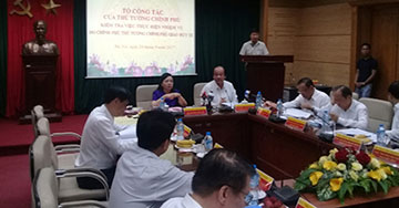 Bộ trưởng Mai Tiến Dũng dẫn đầu Tổ công tác của Thủ tướng Chính phủ làm việc với Bộ Y tế. Ảnh: VGP.