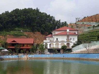 Biệt phủ của gia đình giám đốc Sở Tài nguyên và Môi trường tỉnh Yên Bái. Ảnh: BL