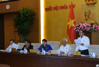  Phiên thảo luận về nội dung này của UB Thường vụ Quốc hội do Phó Chủ tịch Quốc hội Đỗ Bá Tỵ điều hành.