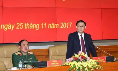 Phó Thủ tướng Chính phủ Vương Đình Huệ phát biểu tại buổi làm việc tại Bộ Quốc phòng - Ảnh: VGP/Thành Chung