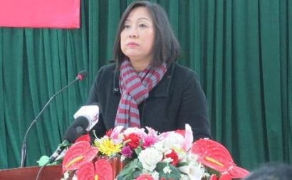  Bà Nguyễn Thị Thanh Thủy - Phó chánh án TAND Cấp cao tại Hà Nội xin lỗi công khai đối với anh Vũ Ngọc Dương.