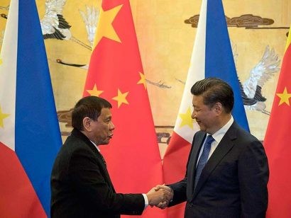 Chính phủ Philippines dưới nhiệm kỳ Tổng thống Rodrigo Duterte đã lựa chọn con đường đối thoại song phương. Ảnh: REUTERS