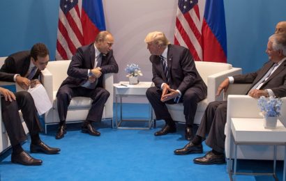  Tổng thống Trump và Tổng thống Putin trong cuộc gặp tại Đức hồi tháng 7/2017. Ảnh: NYT.