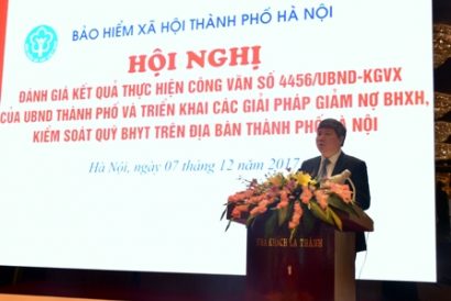 Đ/c Nguyễn Đức Hòa, Giám đốc BHXH Thành phố phát biểu tại Hội nghị