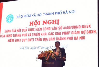 Đ/c Lê Lâm, Phó Viện trưởng Viện Huyết học truyền máu Trung ương phát biểu tham luận tại Hội nghị