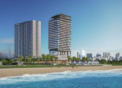 FLC Sea Tower nằm đối diện bãi biển Quy Nhơn
