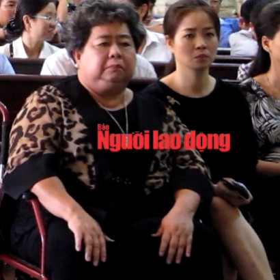  Bà Hứa Thị Phấn tham gia với tư cách người có quyền lợi và nghĩa vụ liên quan