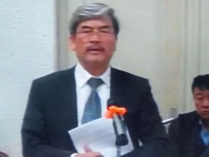  Luật sư Nguyễn Huy Thiệp tranh luận tại tòa.