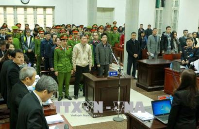  Quang cảnh Phiên tòa