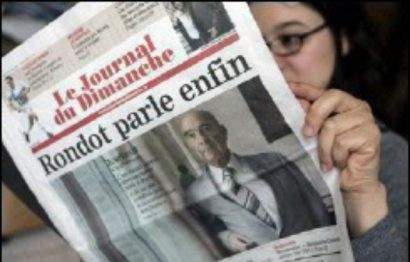  Báo Le Journal du Dimanche khui vụ Clearstream với bài viết ngoài trang nhất "Rondot cuối cùng đã chịu khai báo" - Ảnh: AFP