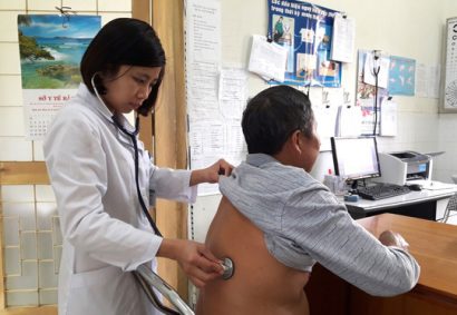 Đại diện BHXH Việt Nam khẳng định người bệnh vẫn được quỹ BHYT chi trả bình thường nếu sai sót trên thẻ do đơn vị cấp thẻ