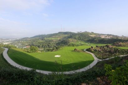 Sân golf FLC Ha Long Golf Club có địa hình đồi núi độc đáo