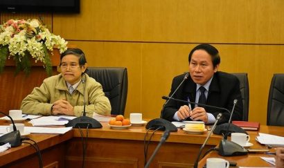  Thứ trưởng Bộ Tư pháp Lê Tiến Châu chủ trì cuộc họp thẩm định.