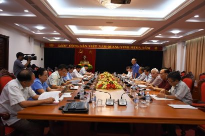 Đoàn công tác của Đảng đoàn Hội Luật gia Việt Nam làm việc với Tỉnh ủy, UBND tỉnh Hòa Bình tháng 8/2017 (nguồn ảnh: nguoiduatin.vn)