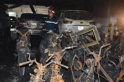  Hiện trường vụ cháy tại tầng hầm chung cư Carina