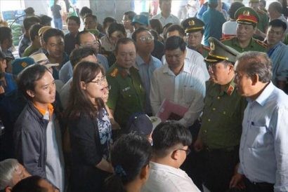 Cư cân Carina bày tỏ bất bình về cách hành xử của chủ đầu tư với Phó Thủ tướng Trương Hoà Bình