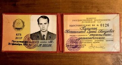  Thẻ nhận dạng của ông Boris Karpichkov thời còn làm ở KGB