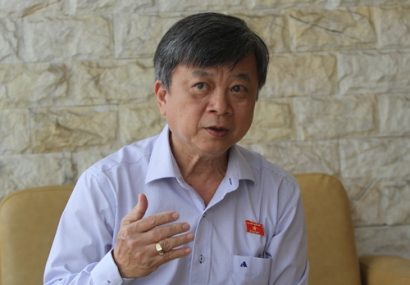 Đại biểu Quốc hội TP HCM Trương Trọng Nghĩa lo quy định đánh thuế 45% sẽ mở đường cho rửa tiền.