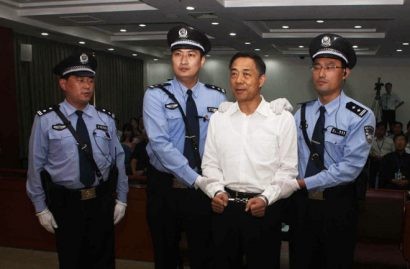  Một bí thư khác của Trùng Khánh là Bạc Hy Lai đã bị kết án chung thân vì tội nhận hối lộ vào năm 2013. Ảnh: Tòa án Tế Nam/CNN.
