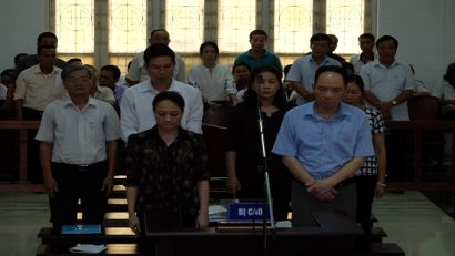  Các bị cáo tại phiên tòa xét xử sáng nay