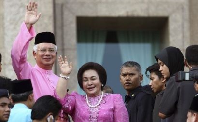  Cựu Thủ tướng Malaysia và phu nhân. Ảnh: AP