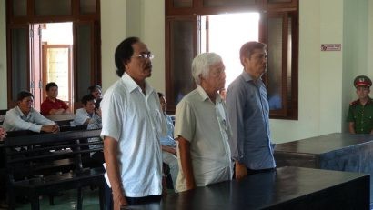  3 bị cáo trong phiên tòa xét xử sáng nay