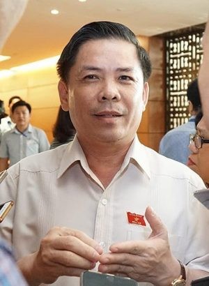  Bộ trưởng Bộ GTVT Nguyễn Văn Thể trả lời báo chí chiều 22-5.