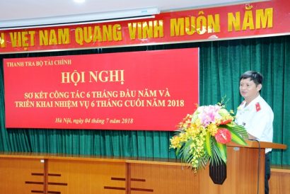 Đồng chí Trần Văn Vượng, Chánh Thanh tra Bộ Tài chính phát biểu tại Hội nghị