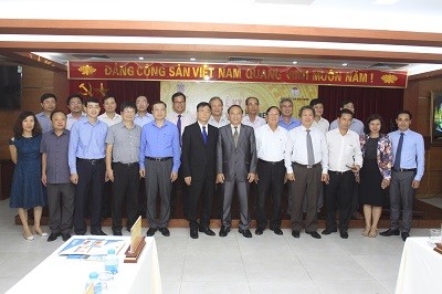 Lãnh đạo Bộ Tư pháp và các đ/c trong Ban Thường vụ TW HLGVN chụp ảnh lưu niệm tại buổi lễ