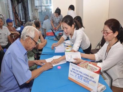 Chi trả lương hưu và trợ cấp BHXH cho các đối tượng tham gia bảo hiểm tại Phường Bến Nghé, TP.HCM (ảnh minh họa) 